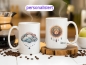Preview: Personalisierte Tassen-Set mit spirituellem Design: eine Tasse zeigt eine dekorative Wolke mit Tropfen, die andere Tasse ein Sonnenmotiv mit Federn und dem Namen 'Stefanie'. Perfekt als individuelles und spirituelles Geschenk.